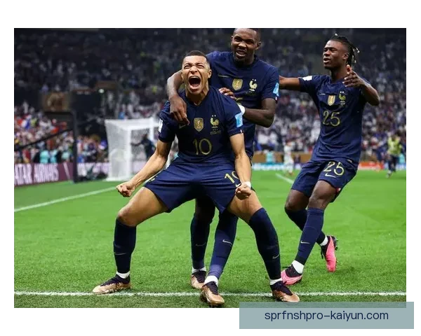 姆巴佩在新赛季状态回暖，球队竞争力增强备受关注