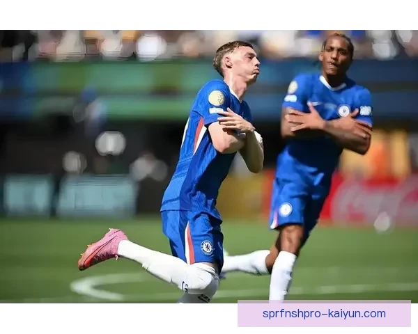 奥斯卡在切尔西时期表现稳健，助球队实现多项荣誉成就